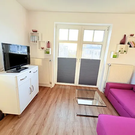 15 Im Haus Huehnergott *